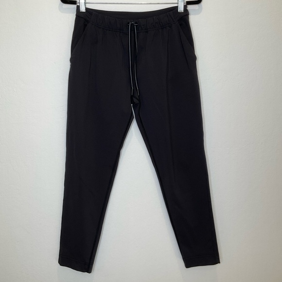 Lululemon Tapered-Leg Mid-Rise Pants 7/8 Length Luxtreme Black - Picture 5 of 16